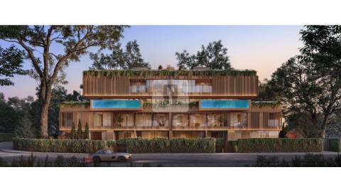 T3 Duplex com Jardim e Piscina no The Principado Cascais