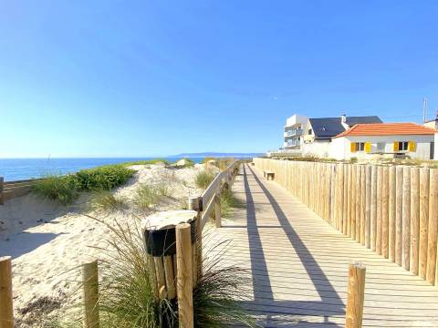 Moradia de Sonho frente ao Mar!