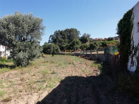 Terreno na Zona de Vila Verde