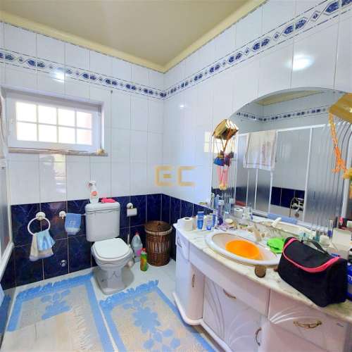 Moradia a 10 minutos da praia, com grande jardim!