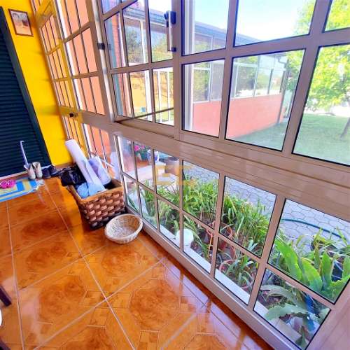 Moradia a 10 minutos da praia, com grande jardim!