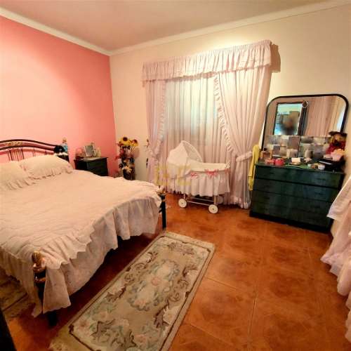 Moradia a 10 minutos da praia, com grande jardim!