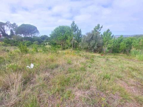 Terreno com vistas de mar- em Buarcos!