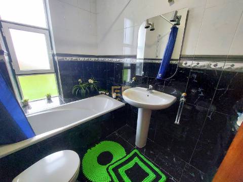 Moradia T3 no Alto de Buarcos!