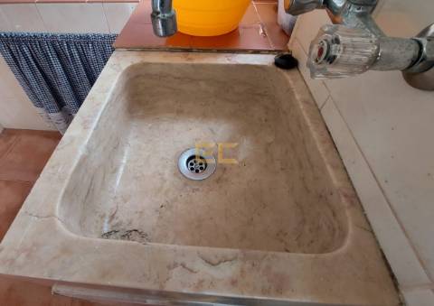 Moradia com terreno, em Seiça!