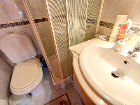 Moradia T5 com jardim e garagem, para venda na Figueira da Foz- Tavarede!