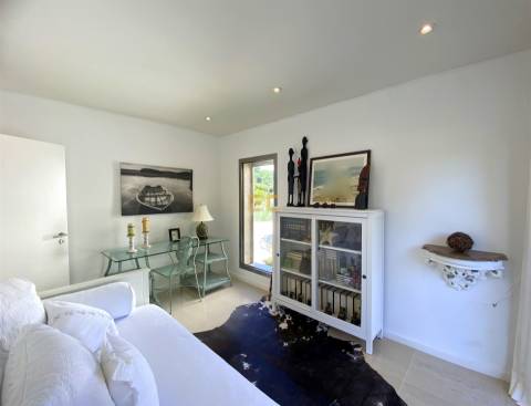 Moradia T5 com piscina, para venda na Figueira da Foz-  Buarcos!