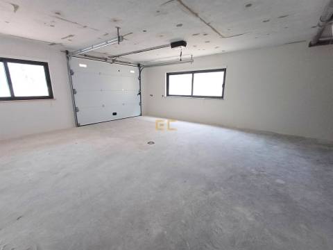 Moradia T4 Nova, para venda na Figueira da Foz- Tavarede!