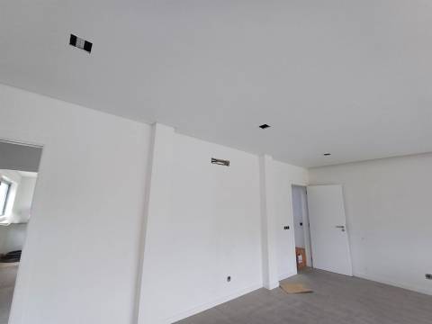 Moradia T4 Nova, para venda na Figueira da Foz- Tavarede!