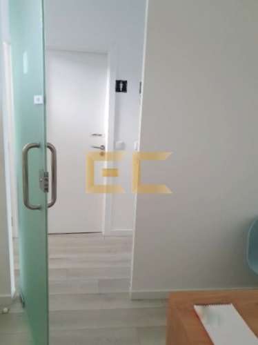 Loja com vitrine, para venda na Figueira da Foz- Buarcos!