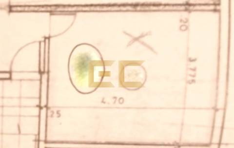 Loja com vitrine, para venda na Figueira da Foz- Buarcos!