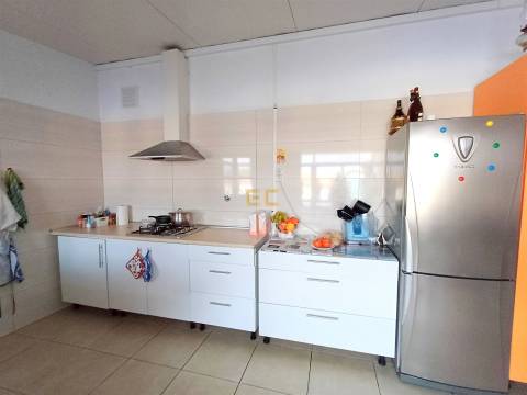 Moradia T8, com piscina e terreno, para venda na Figueira da Foz - São Pedro- Gala!