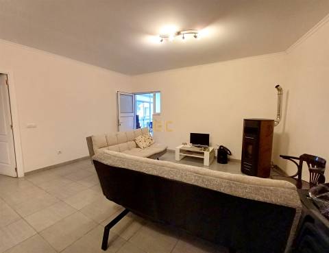 Moradia T8, com piscina e terreno, para venda na Figueira da Foz - São Pedro- Gala!