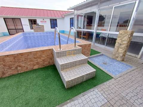 Moradia T8, com piscina e terreno, para venda na Figueira da Foz - São Pedro- Gala!