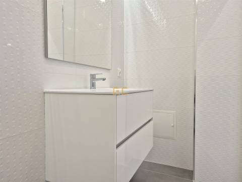 Apartamento T3 novo, com garagem, para venda na Figueira da Foz- Buarcos!