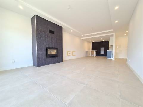 Apartamento T3 novo, com garagem, para venda na Figueira da Foz- Buarcos!