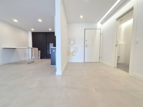 Apartamento T3 novo, com garagem, para venda na Figueira da Foz- Buarcos!