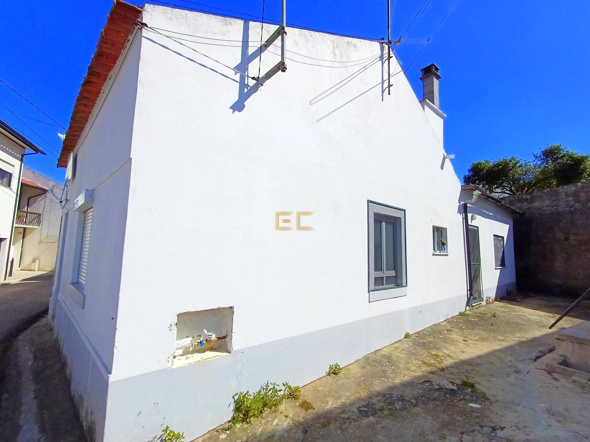 Moradia T2 para venda, na Figueira da Foz- Maiorca!