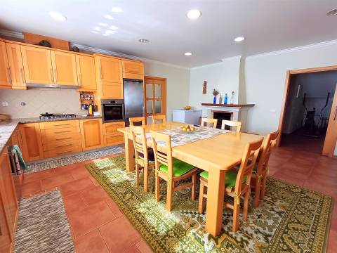 Moradia T5 para venda, na Figueira da Foz- Tavarede!