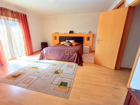 Moradia T5 para venda, na Figueira da Foz- Tavarede!