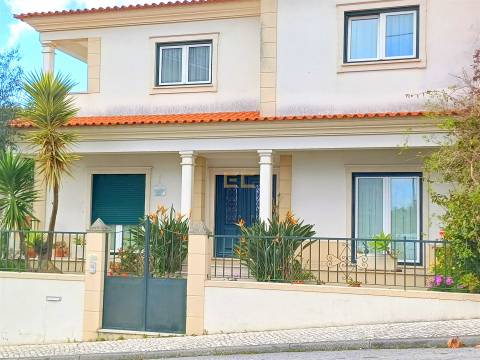 Moradia T5 para venda, na Figueira da Foz- Tavarede!