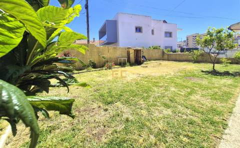 Moradia T5 no centro da cidade, para venda na Figueira da Foz!