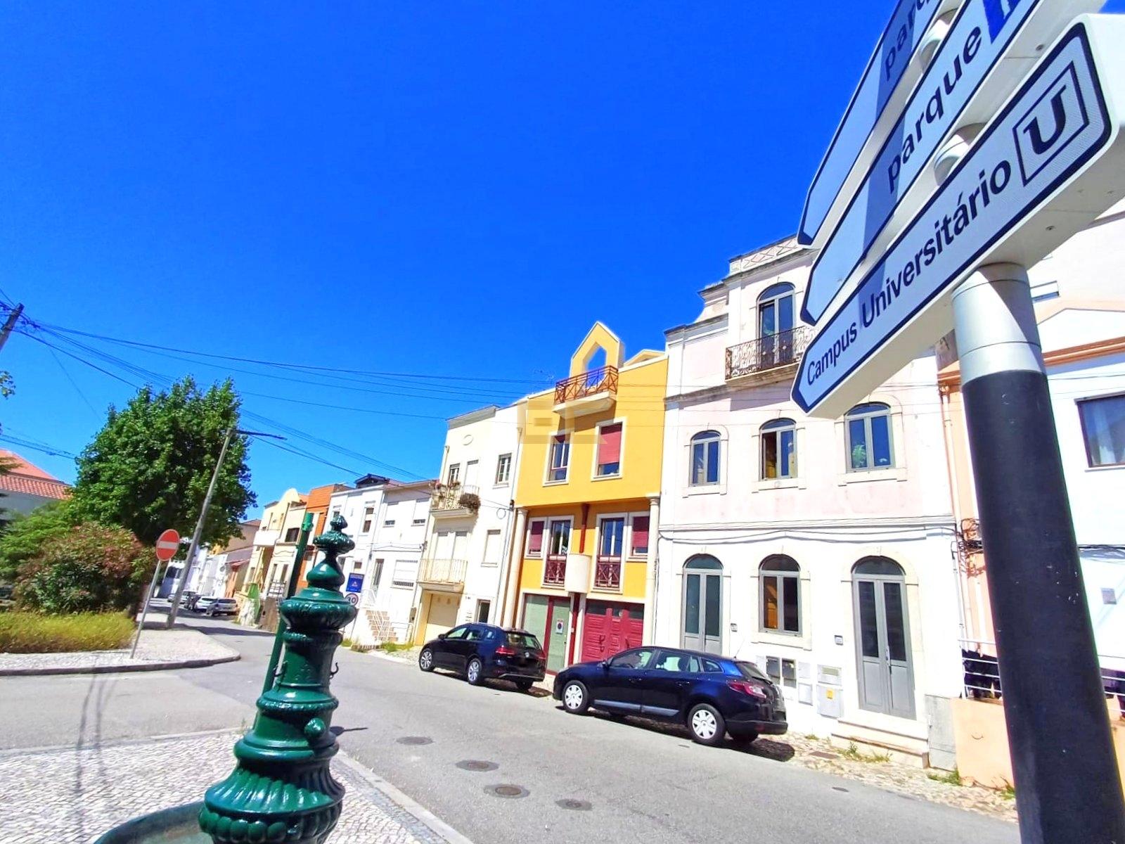 Apartamento T2 usado, para venda na Figueira da Foz- Abadias!