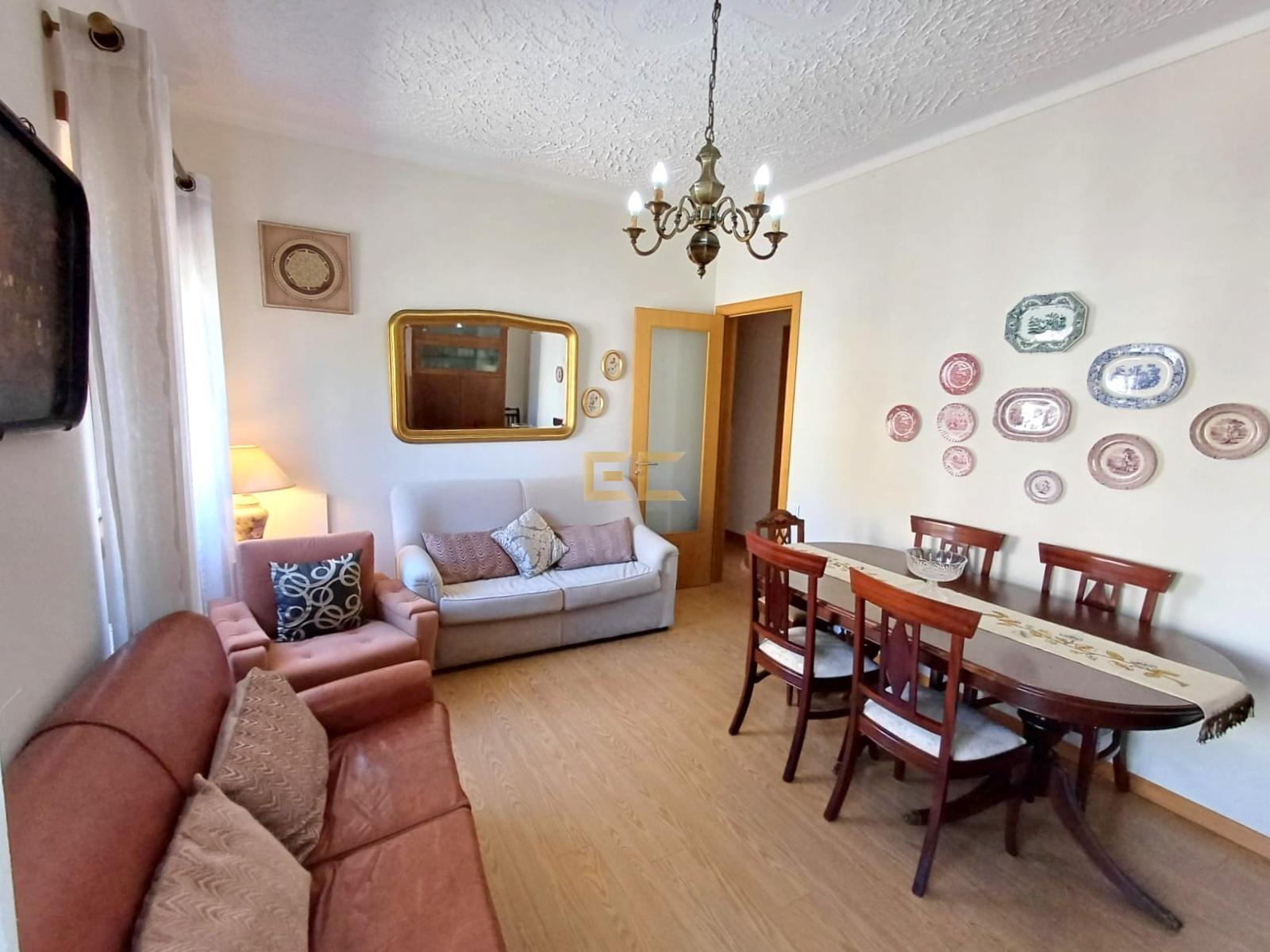 Apartamento T2 usado, para venda na Figueira da Foz- Abadias!