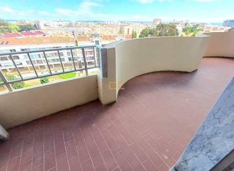 Apartamento T2, para venda na Figueira da Foz- Alto do Forno- em Buarcos!