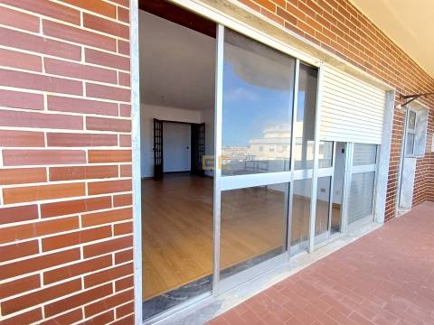 Apartamento T2, para venda na Figueira da Foz- Alto do Forno- em Buarcos!