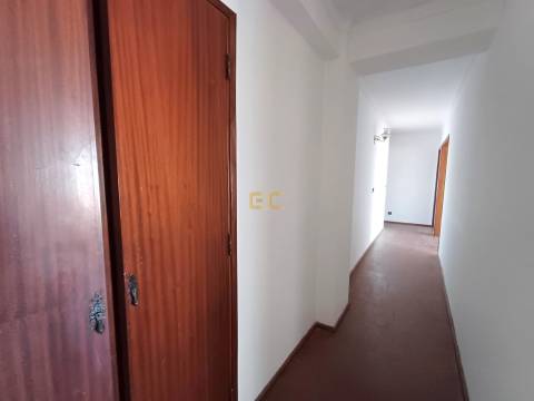 Apartamento T2, para venda na Figueira da Foz- Alto do Forno- em Buarcos!