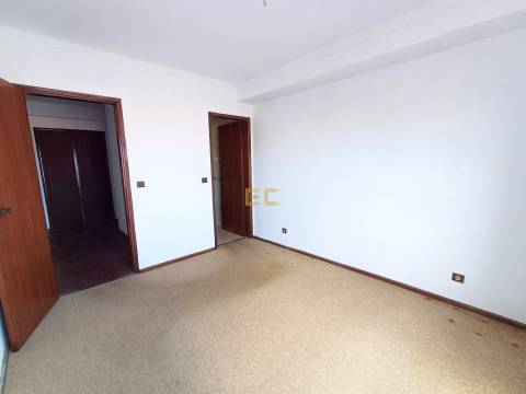 Apartamento T2, para venda na Figueira da Foz- Alto do Forno- em Buarcos!