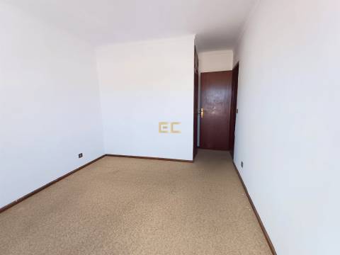 Apartamento T2, para venda na Figueira da Foz- Alto do Forno- em Buarcos!