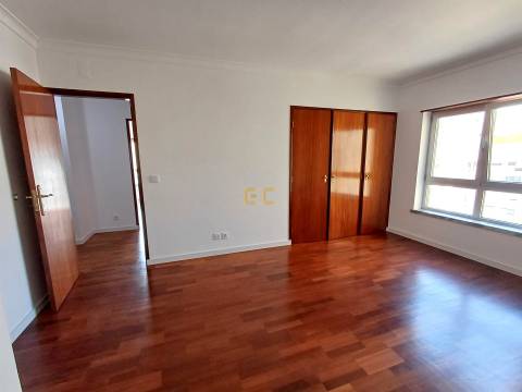 Apartamento T3 para venda, na Figueira da Foz- Alto do Forno!