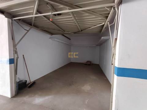 Apartamento T3, com garagem, para venda na Figueira da Foz- Alto do Forno!