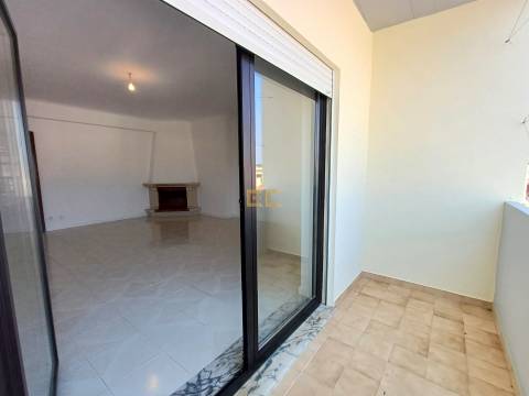 Apartamento T3, com garagem, para venda na Figueira da Foz- Alto do Forno!