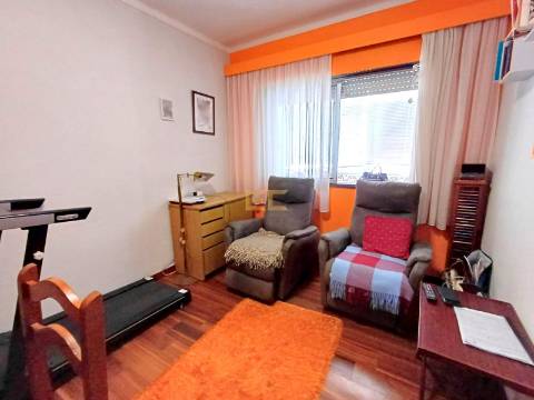 Apartamento T3 com garagem, para venda na Figueira da Foz!