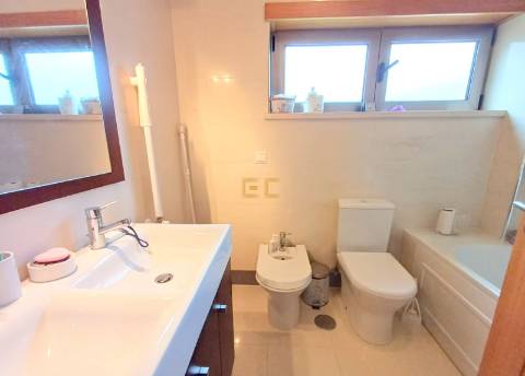 Apartamento T3, com garagem em Buarcos- Quinta da Cerâmica!