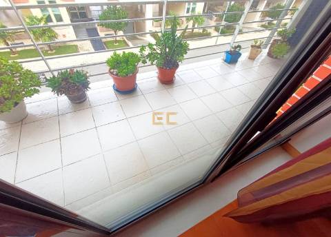 Apartamento T3, com garagem em Buarcos- Quinta da Cerâmica!