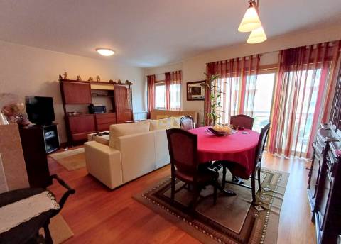 Apartamento T3, com garagem em Buarcos- Quinta da Cerâmica!