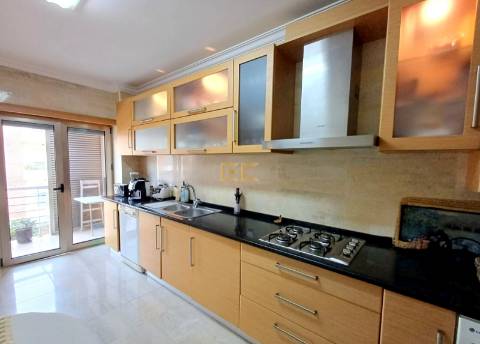 Apartamento T3, com garagem em Buarcos- Quinta da Cerâmica!