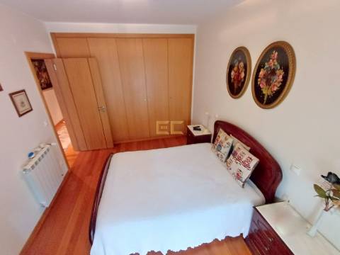 Apartamento T3, com garagem em Buarcos- Quinta da Cerâmica!