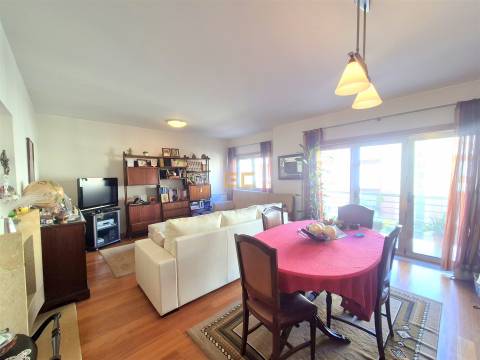 Apartamento T3, com garagem em Buarcos- Quinta da Cerâmica!