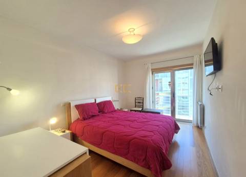 Apartamento T3, com garagem em Buarcos- Quinta da Cerâmica!