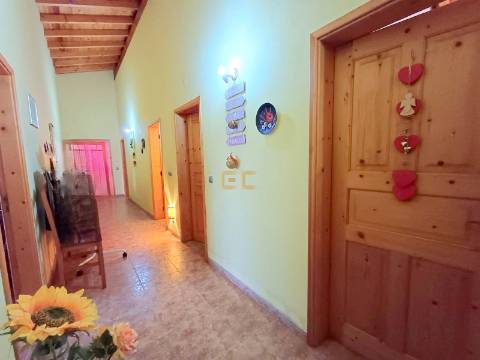 Moradia T3, com piscina e terreno - Bom Sucesso!