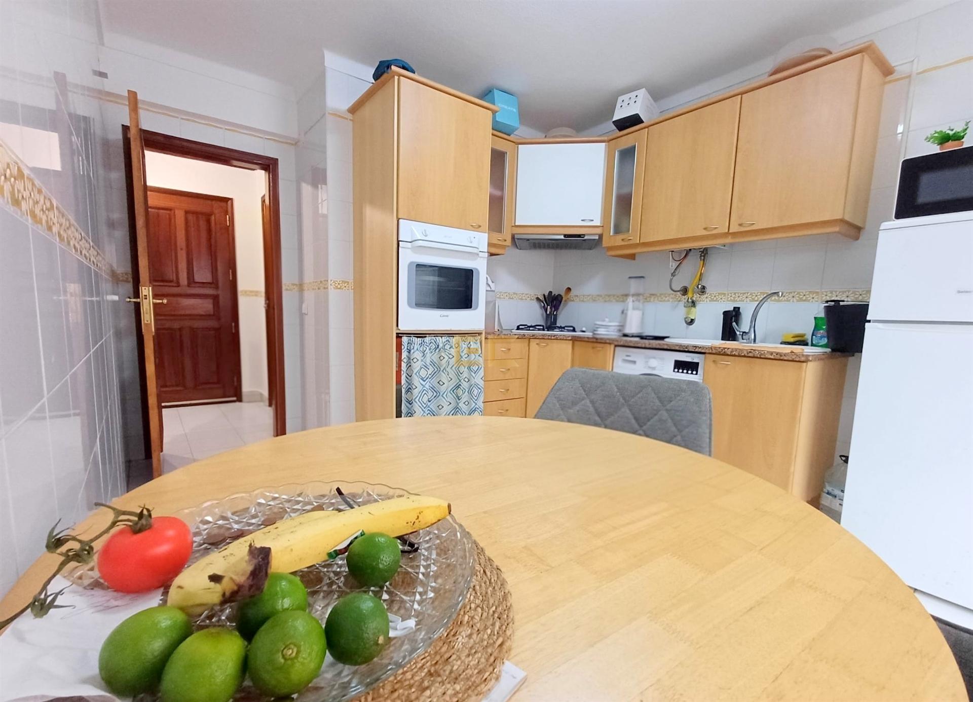 T1 Kitchenette, para venda – Abadias!