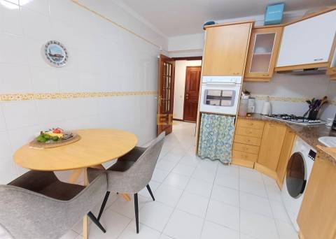 T1 Kitchenette, para venda – Abadias!