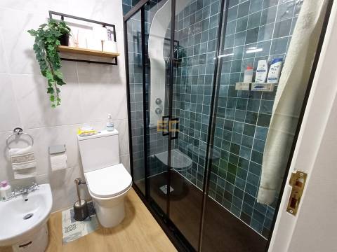 Apartamento T1K, com garagem, para venda - Praia de Buarcos!