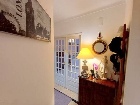 Apartamento T1K, com garagem, para venda - Praia de Buarcos!