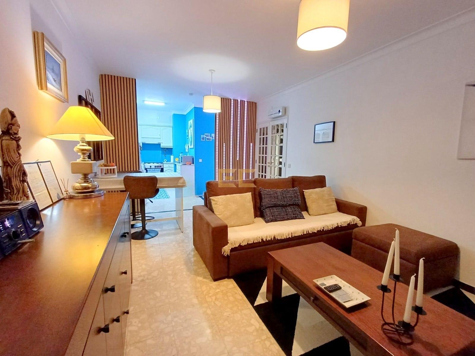 Apartamento T1K, com garagem, para venda - Praia de Buarcos!